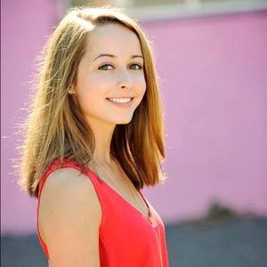 Meet your Posher, Jillian