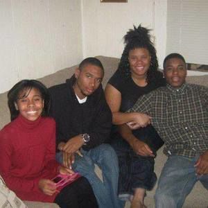 Meet your Posher, Elaine