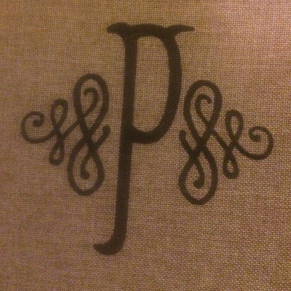 Meet your Posher, Erin - Picture 1 of 1