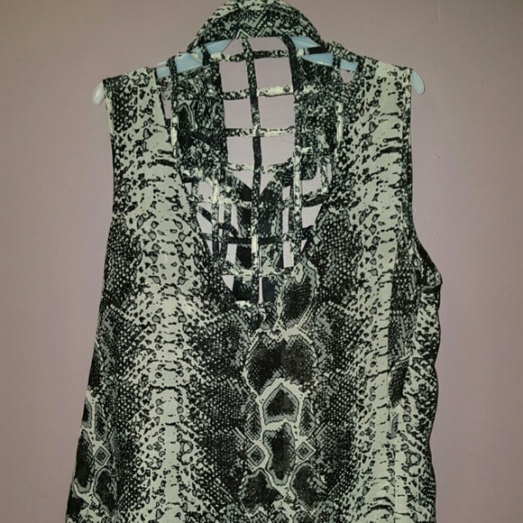 Extremely cute snakeskin top. Small/medium. - Picture 2 of 3