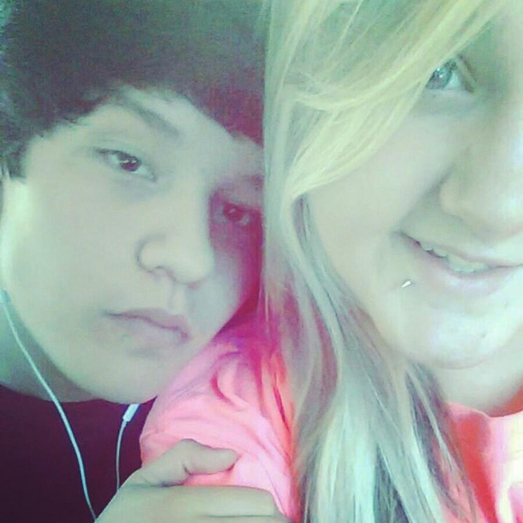 Meet your Posher, Danielle - Picture 1 of 1