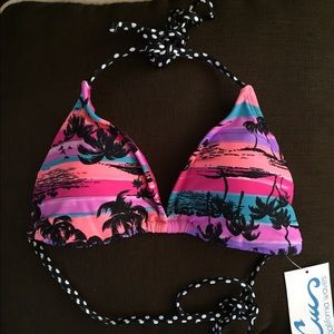 New Bikini top size M
