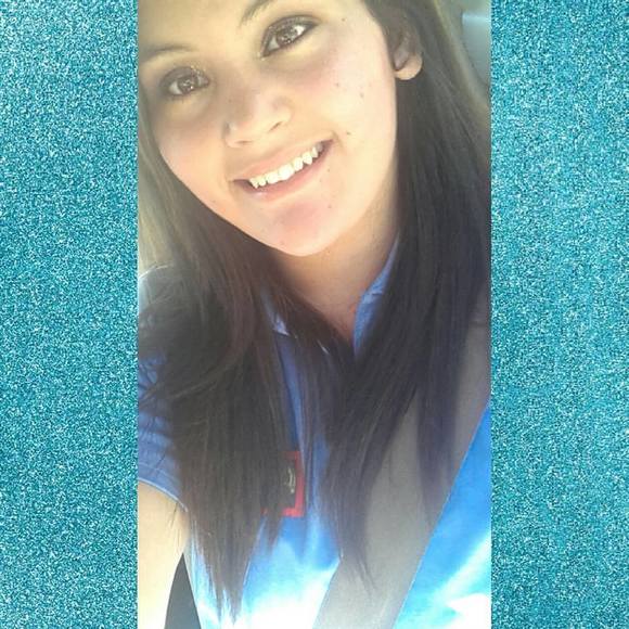 Meet your Posher, Ariel - Picture 1 of 1