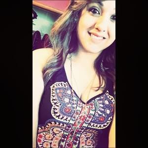 Meet your Posher, Lucy