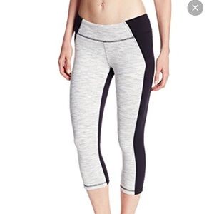 Alo Yoga Illusion Colorblock Capri. Sz S.