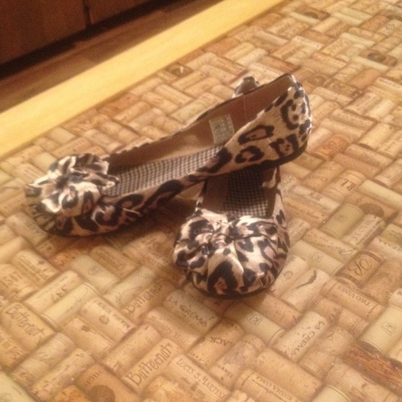 Animal print flats