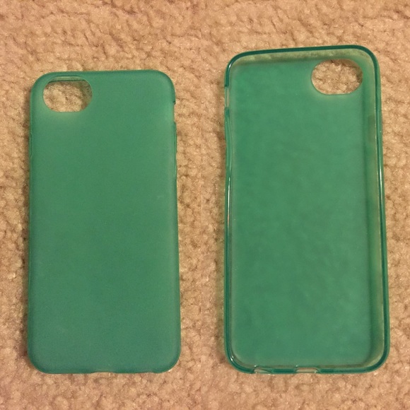 Green iPhone 6 case.