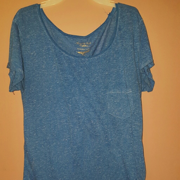 American Eagle tee