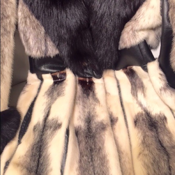 Ranch Cross MINK full-length w/ Fox Trim SZ S/M - Picture 3 of 4