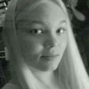 Meet your Posher, Skylar