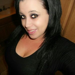 Meet your Posher, Deena