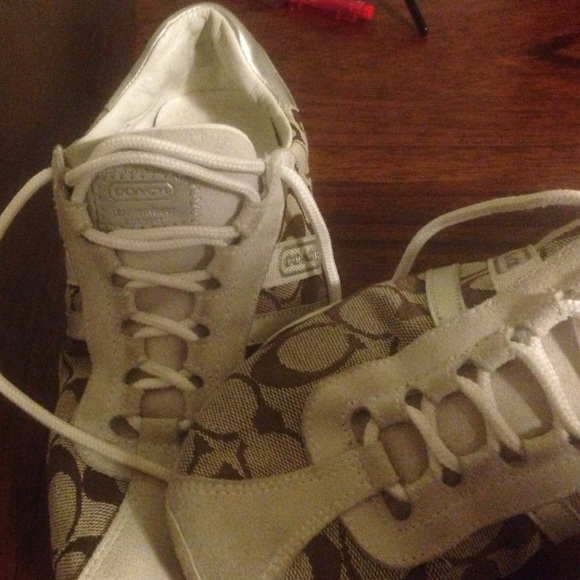 Classy Coach Walking Sneaker