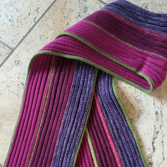 Bundled - Picture 3 of 4