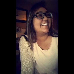 Meet your Posher, Samanta