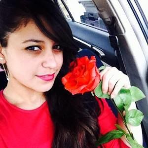 Meet your Posher, Gaby