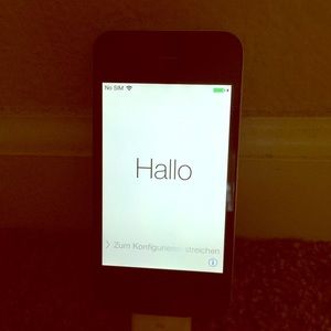 Iphone 4 8GB locked to AT&T