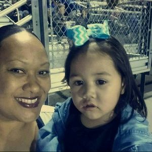 Meet your Posher, Kiona