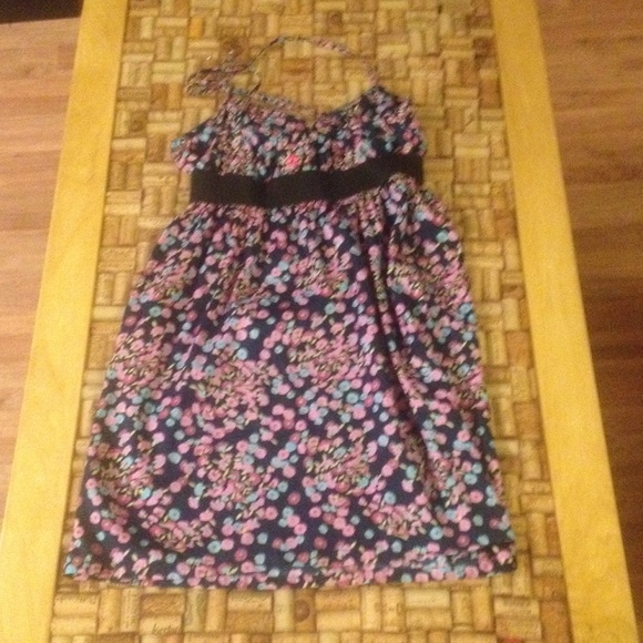 Dress💃 - Picture 2 of 3