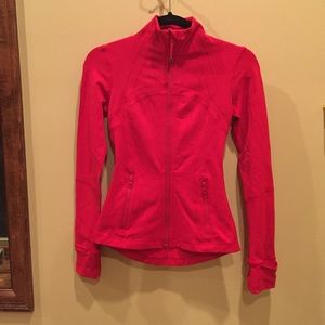 RED lululemon define jacket