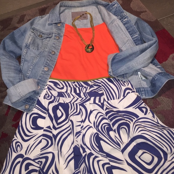 CAbi navy & white swirl skirt