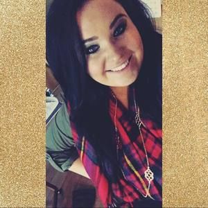 Meet your Posher, Julie