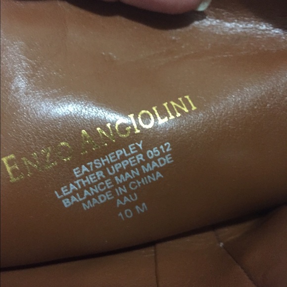 Boots - Picture 3 of 3