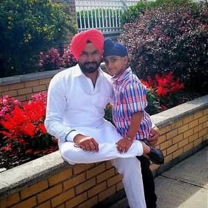 Meet your Posher, Avtar