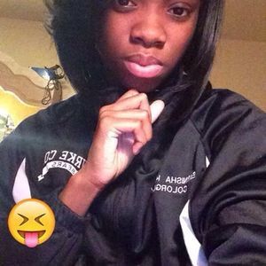 Meet your Posher, Shera