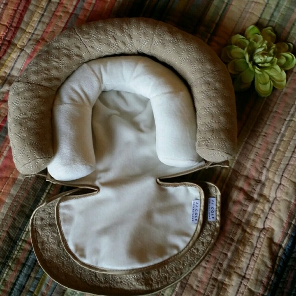 JJ Cole infant carseat head rest