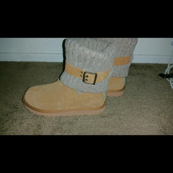🔴SOLD SOLD🔴Ugg Boots - Picture 4 of 4