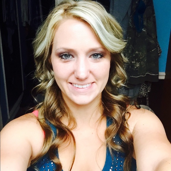 Meet your Posher, Daleena - Picture 5 of 5