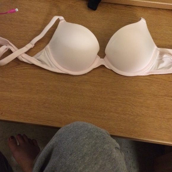 32B Pink VS bra NEED GONE!! LOWEST PRICE L