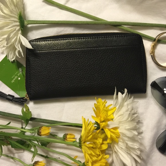 -SOLD-- Kate Spade Leroy Street Wallet - Picture 3 of 4