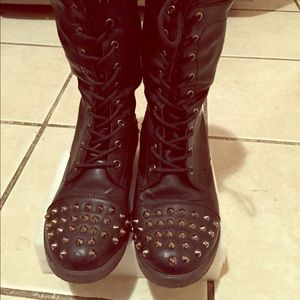 ️❗️HOLIDAY SALE🎅🏼 Spiked Combat Boots