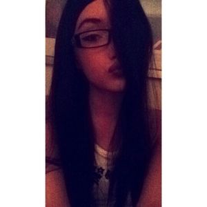 Meet your Posher, Alisia
