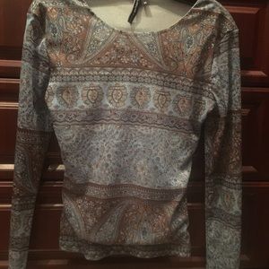 Cha Cha Vente Brown Blue Paisley casual top Medium