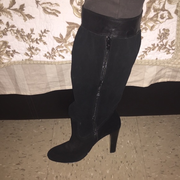 Authentic Michael Kors Black Knee High Boots - Picture 3 of 4