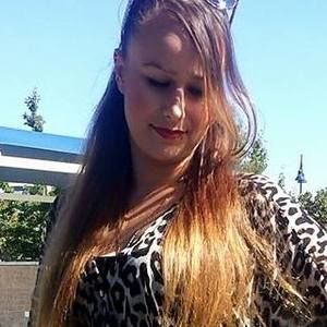 Meet your Posher, Sashia