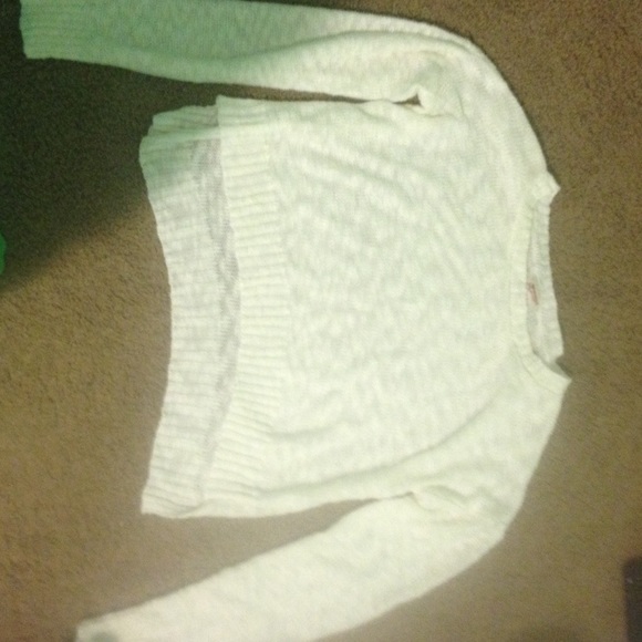 White high low sweater