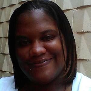 Meet your Posher, Alicia