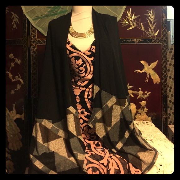 Beautifull  Old Rose & Black Dress pit 17" L 58"