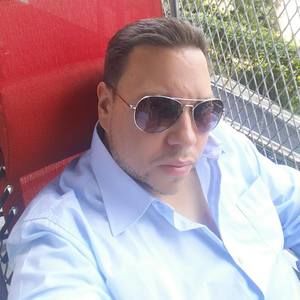 Meet your Posher, Ray