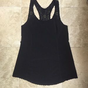 Laser cut lululemon tank