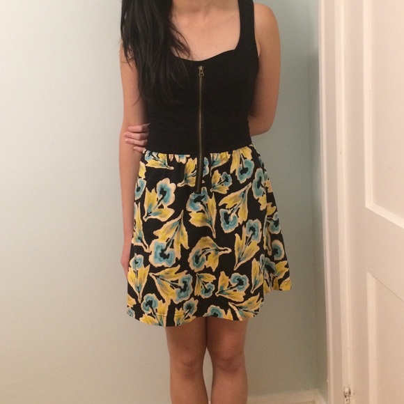 Daily dress - Picture 2 of 4
