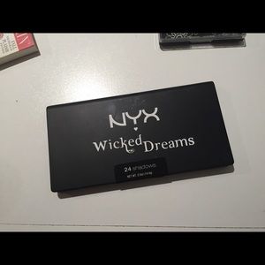 Nyx wicked dreams pallete