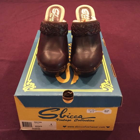 NWT Brown Leather Clogs by Sbicca.