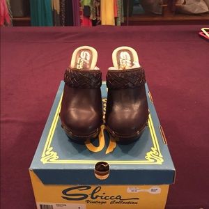 NWT Brown Leather Clogs by Sbicca.