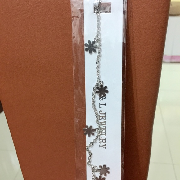 Flower Chain Bracelet