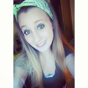 Meet your Posher, Emily