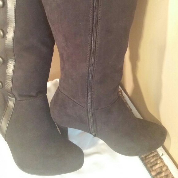 Plus size Boots - Picture 3 of 4